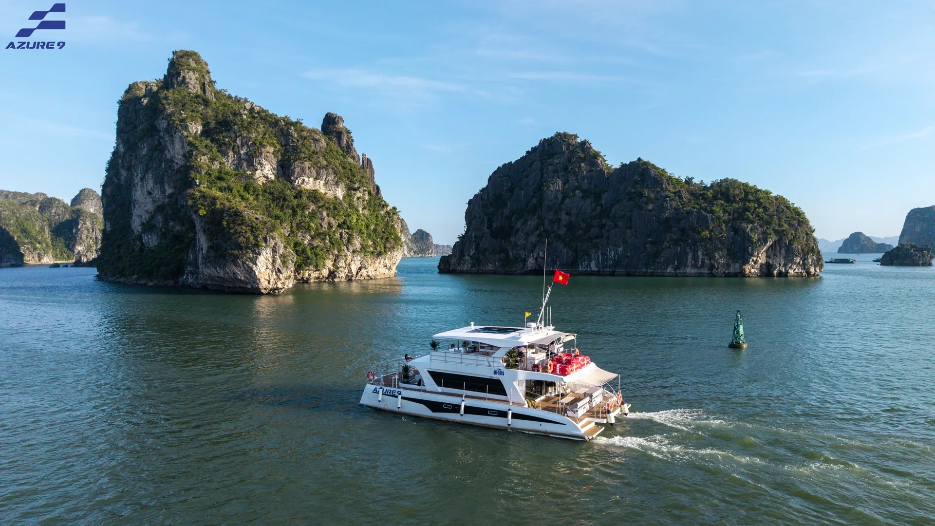 Day tour | Enjoy the morning sightseeing in Ha Long Bay with Azure9 Yacht